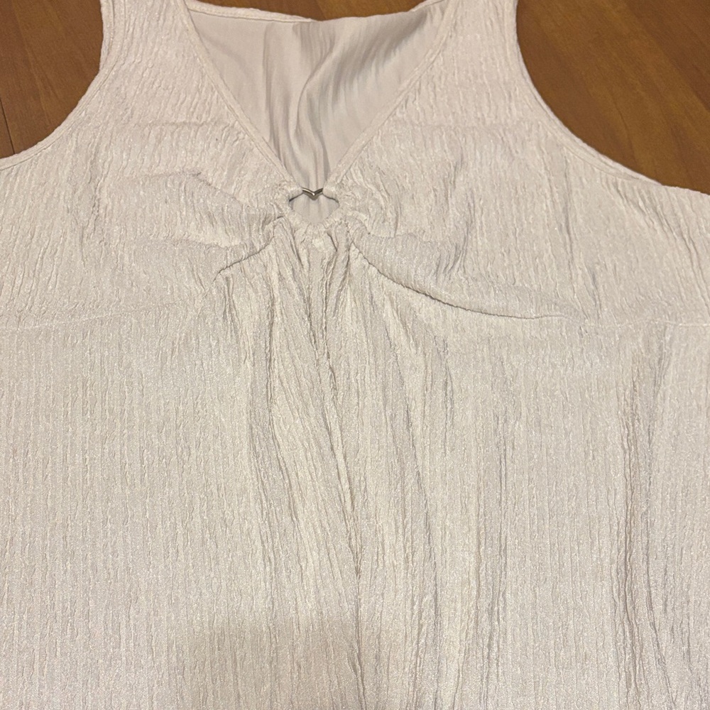 Plus size White Sleeveless Textured Top